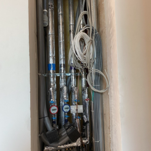 VVS-isolering af rørinstallationer i teknikskakt